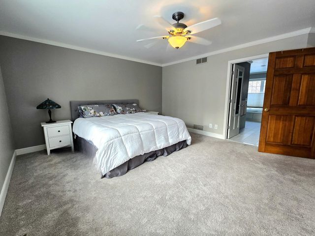 2237 Chelmsford Lane, Saint Cloud, MN 56301