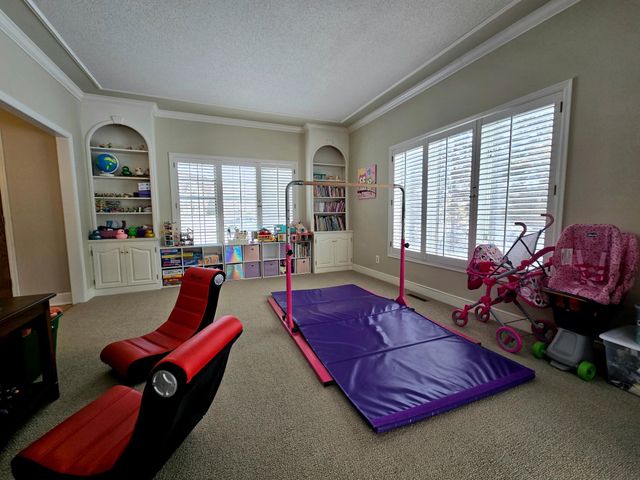 2237 Chelmsford Lane, Saint Cloud, MN 56301