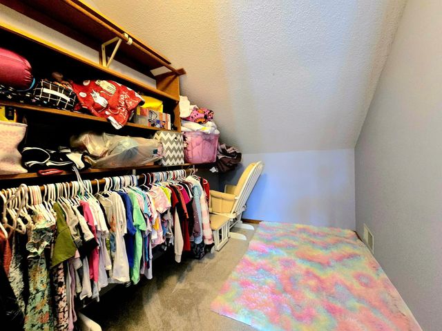 2237 Chelmsford Lane, Saint Cloud, MN 56301