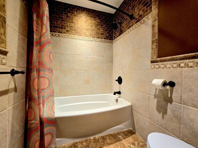 2237 Chelmsford Lane, Saint Cloud, MN 56301