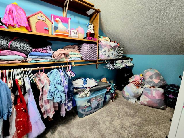 2237 Chelmsford Lane, Saint Cloud, MN 56301