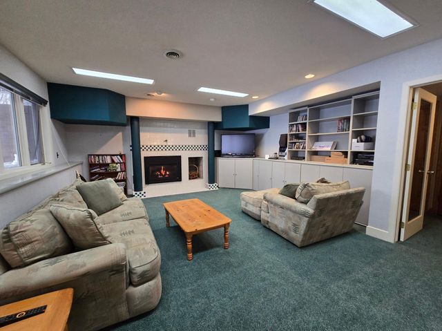 2237 Chelmsford Lane, Saint Cloud, MN 56301