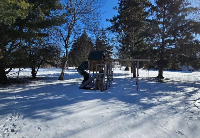 2237 Chelmsford Lane, Saint Cloud, MN 56301