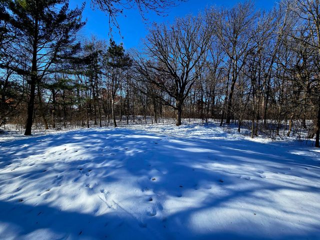 2237 Chelmsford Lane, Saint Cloud, MN 56301