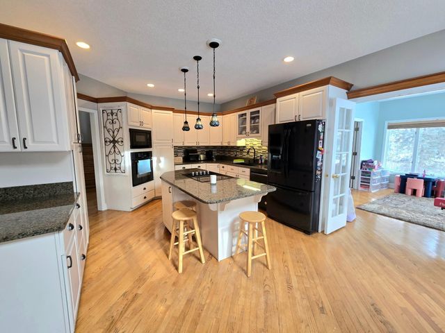 2237 Chelmsford Lane, Saint Cloud, MN 56301