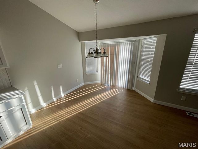 20 Delta Drive, Collinsville, IL 62234