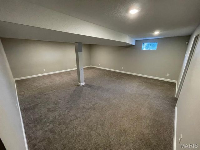 20 Delta Drive, Collinsville, IL 62234