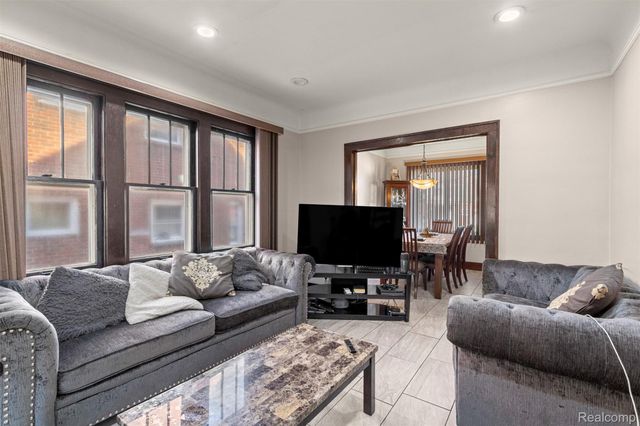 7658 Appoline Street, Dearborn, MI 48126
