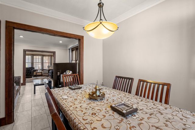 7658 Appoline Street, Dearborn, MI 48126