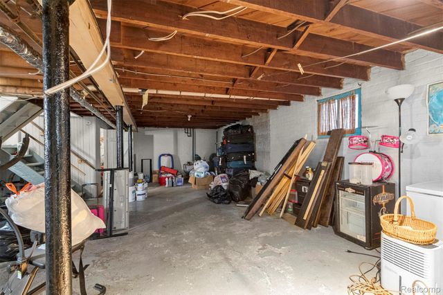 7658 Appoline Street, Dearborn, MI 48126