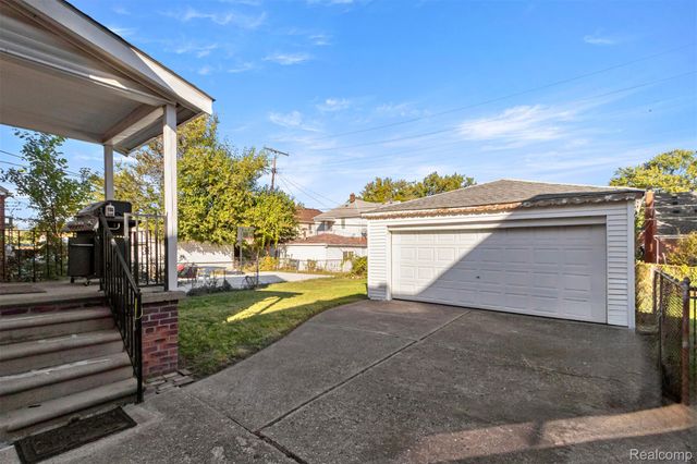 7658 Appoline Street, Dearborn, MI 48126