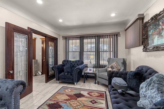 7658 Appoline Street, Dearborn, MI 48126