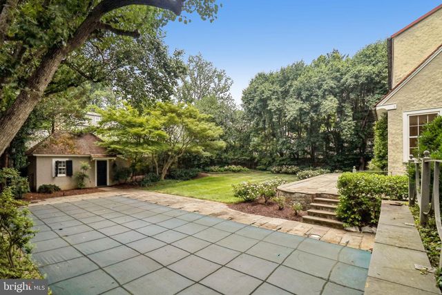 2920 44TH PL NW, Washington, DC 20016