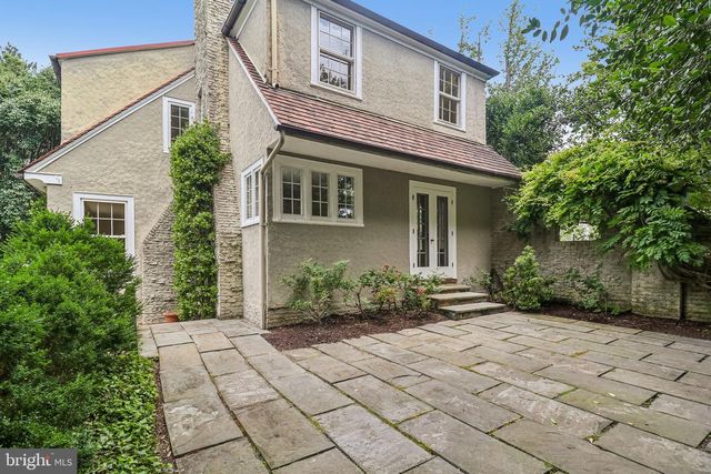 2920 44TH PL NW, Washington, DC 20016