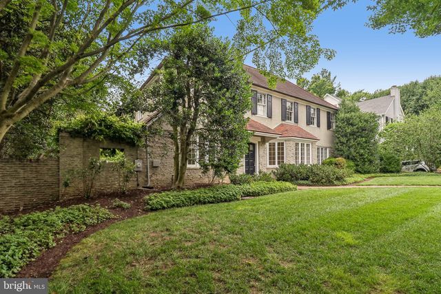 2920 44TH PL NW, Washington, DC 20016