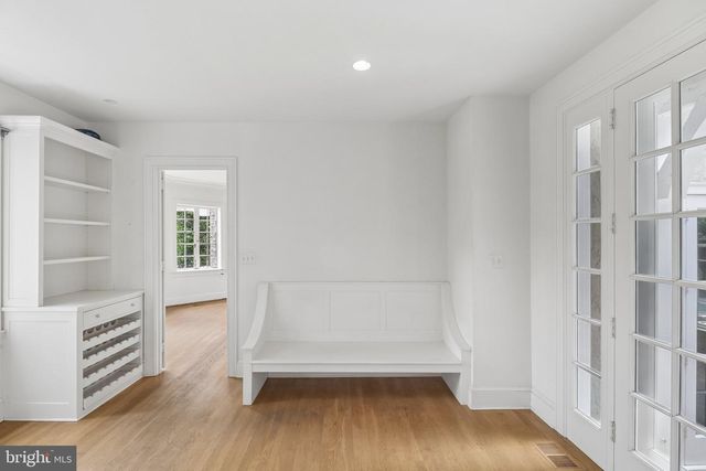 2920 44TH PL NW, Washington, DC 20016