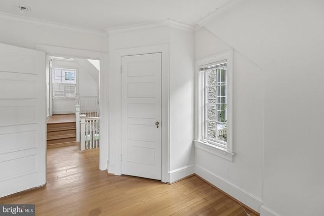 2920 44TH PL NW, Washington, DC 20016