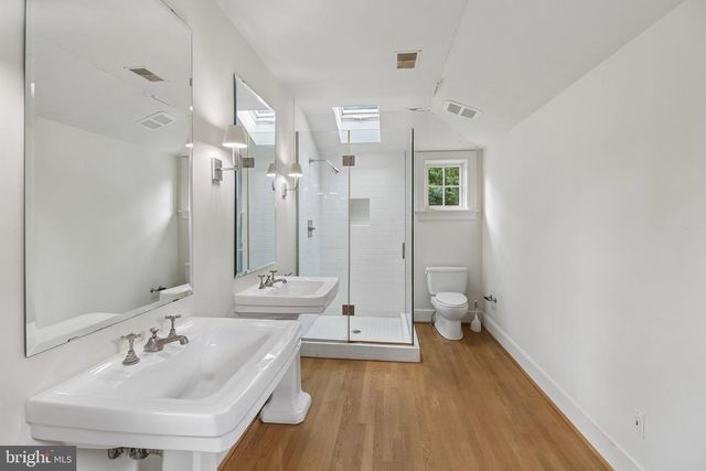 2920 44TH PL NW, Washington, DC 20016