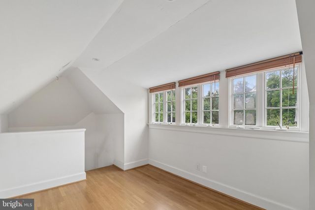 2920 44TH PL NW, Washington, DC 20016