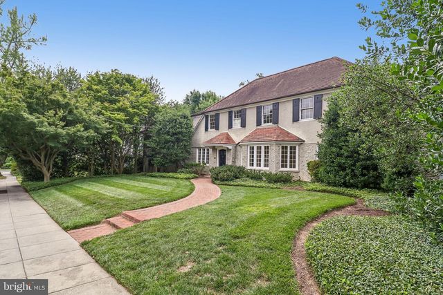 2920 44TH PL NW, Washington, DC 20016