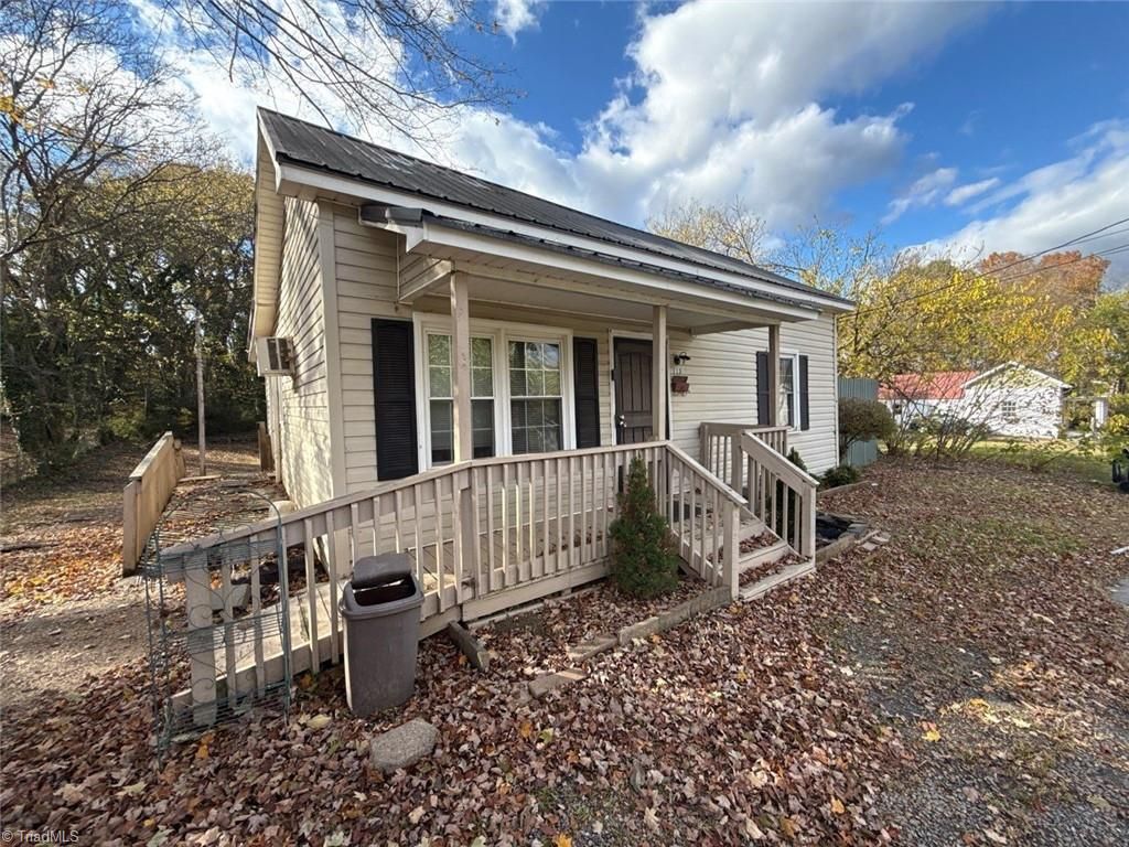 113 Pond Street, Lexington, NC 27292