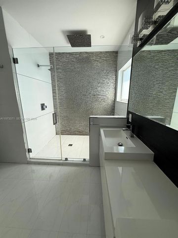 10942 NW 59th St, Doral, FL 33178