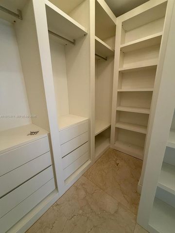 10942 NW 59th St, Doral, FL 33178