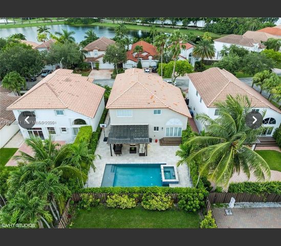 10942 NW 59th St, Doral, FL 33178