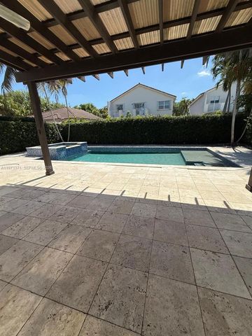 10942 NW 59th St, Doral, FL 33178