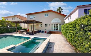 10942 NW 59th St, Doral, FL 33178