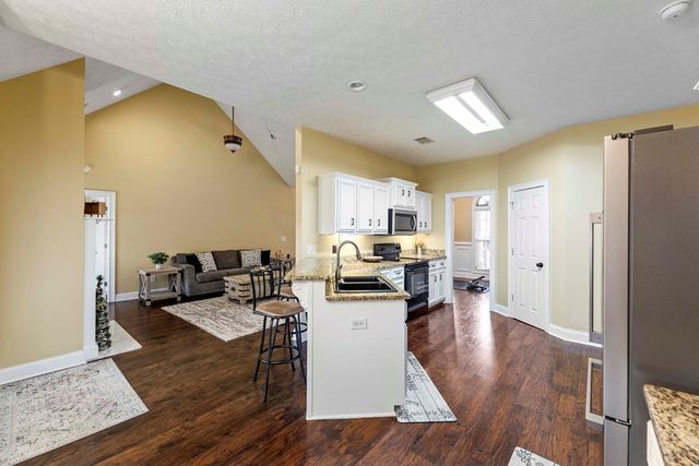 118 Lee Road 2002, Phenix City, AL 36870