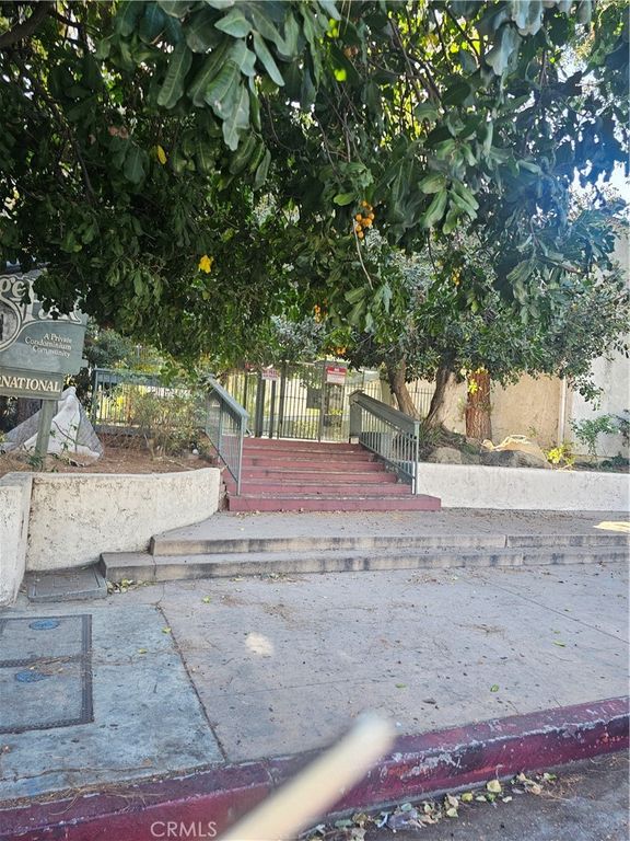 8601 International Avenue 266, Canoga Park, CA 91304