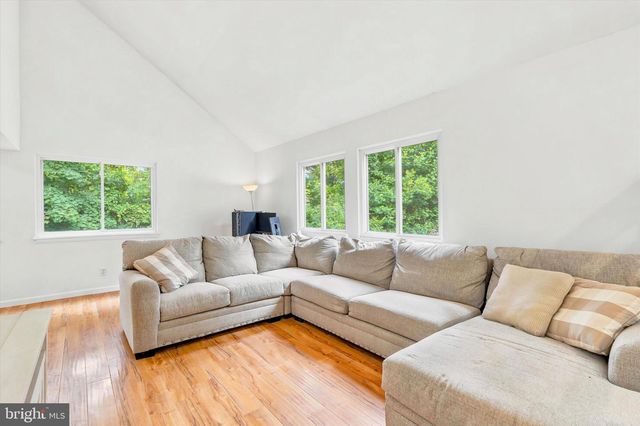 374 S JENNERSVILLE RD, West Grove, PA 19390