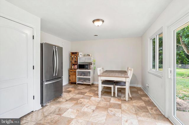 374 S JENNERSVILLE RD, West Grove, PA 19390