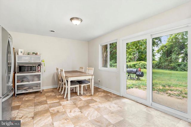 374 S JENNERSVILLE RD, West Grove, PA 19390