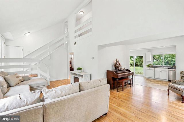 374 S JENNERSVILLE RD, West Grove, PA 19390