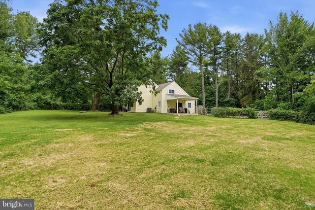 374 S JENNERSVILLE RD, West Grove, PA 19390
