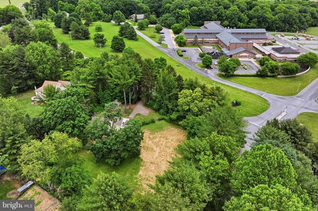 374 S JENNERSVILLE RD, West Grove, PA 19390