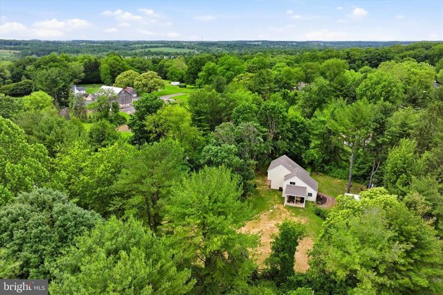 374 S JENNERSVILLE RD, West Grove, PA 19390