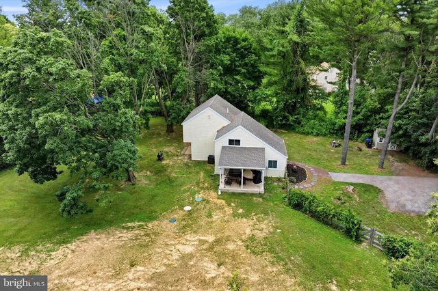 374 S JENNERSVILLE RD, West Grove, PA 19390
