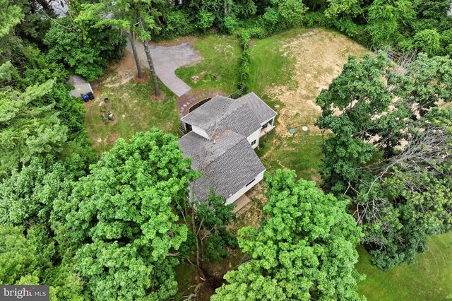 374 S JENNERSVILLE RD, West Grove, PA 19390