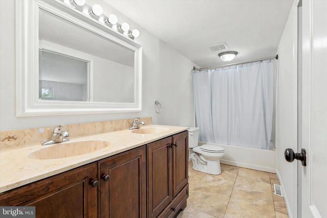 374 S JENNERSVILLE RD, West Grove, PA 19390