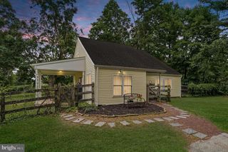 374 S JENNERSVILLE RD, West Grove, PA 19390