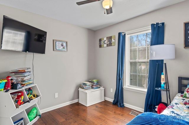 403 E Charlotte Avenue, Scottsboro, AL 35768