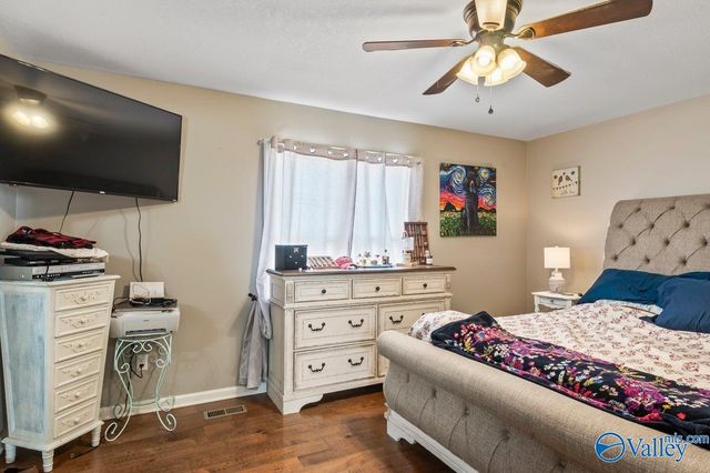 403 E Charlotte Avenue, Scottsboro, AL 35768