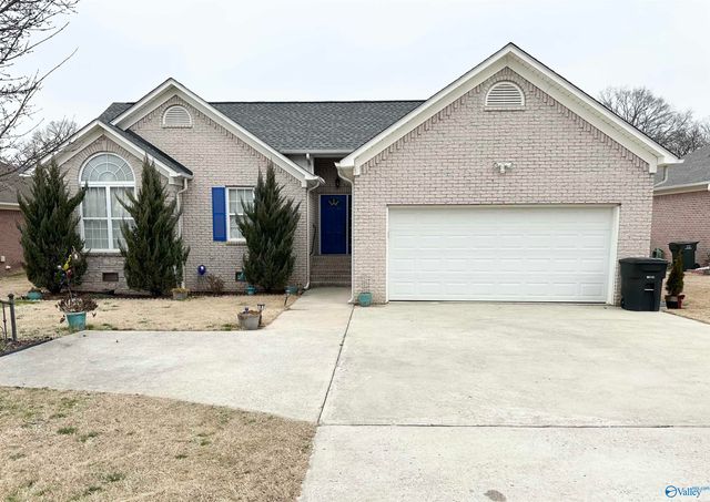 403 E Charlotte Avenue, Scottsboro, AL 35768