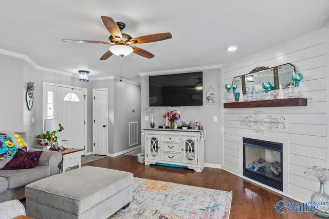 403 E Charlotte Avenue, Scottsboro, AL 35768