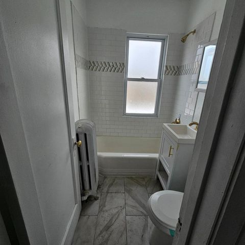 2626 W 96th Place, Evergreen Park, IL 60805