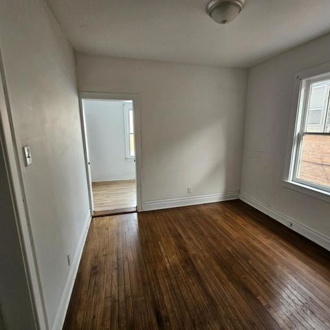 2626 W 96th Place, Evergreen Park, IL 60805