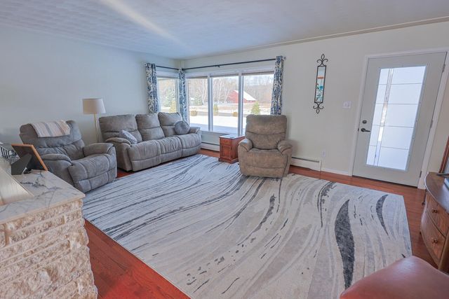 6490 145th Avenue, Laketown Twp, MI 49423